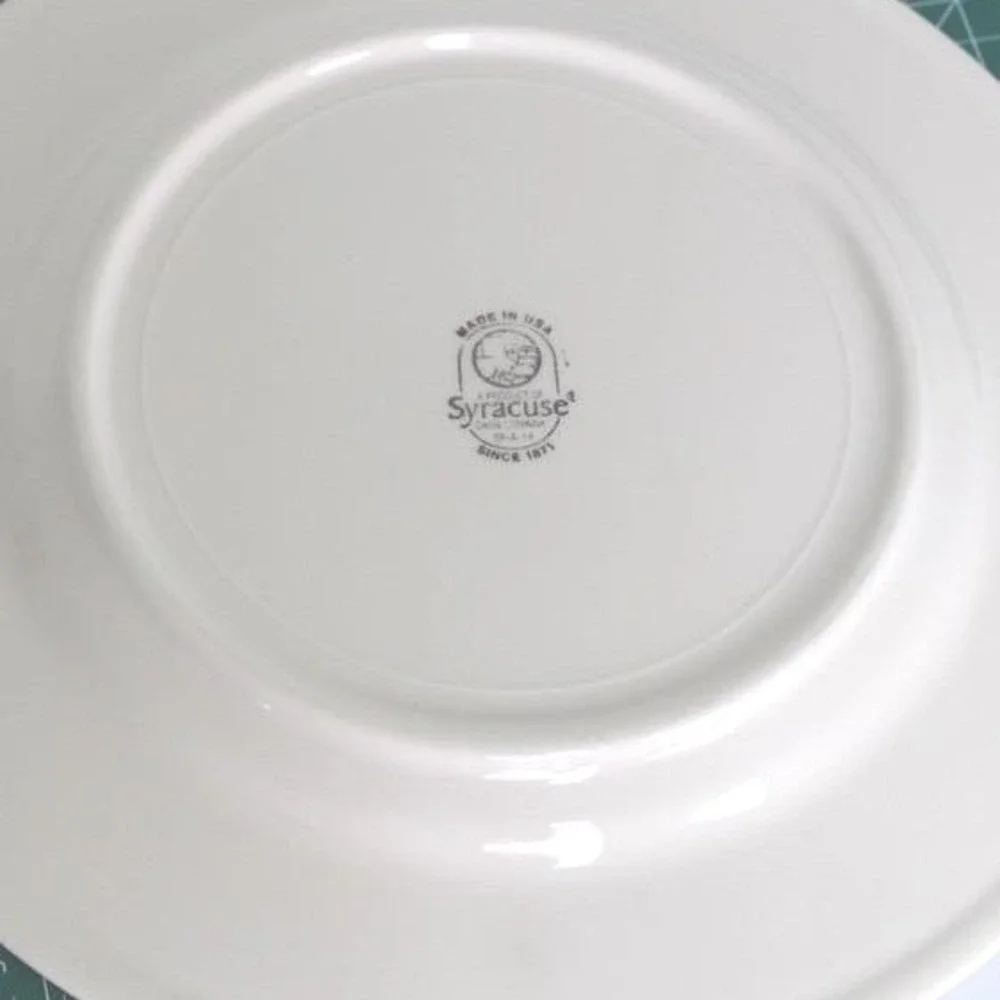 Syracuse‎ China Vegetable Pattern Dinner Plate Ceramic Lavender 12
